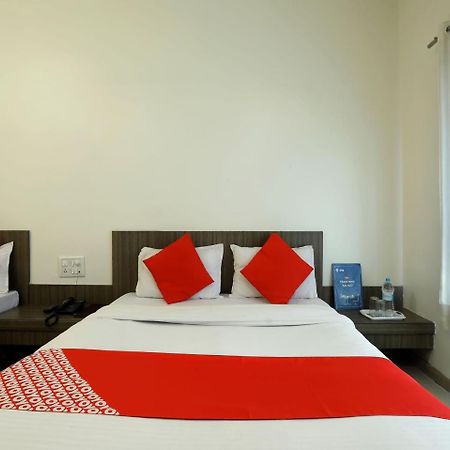 Oyo 4198 Hotel Shri Sai Murli Shirdi Exteriör bild