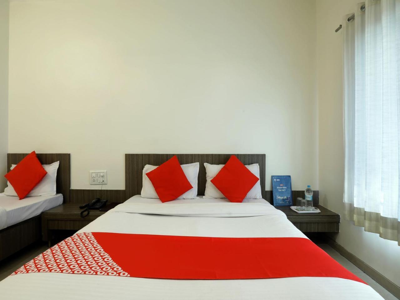 Oyo 4198 Hotel Shri Sai Murli Shirdi Exteriör bild